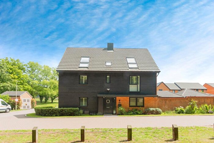 5 Bedroom Detached House For Sale In Torque Close, Basingstoke, Hampshire, RG24