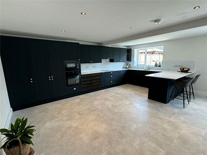 2 Bedroom Bungalow To Rent In Weston Lane, Bulkington, Bedworth, Warwickshire, CV12