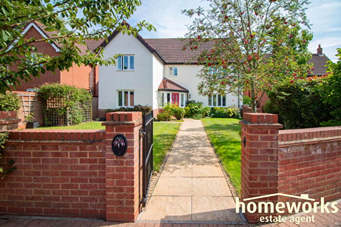 4 Bedroom Detached House For Sale In Foxglove Drive, Dereham, NR20