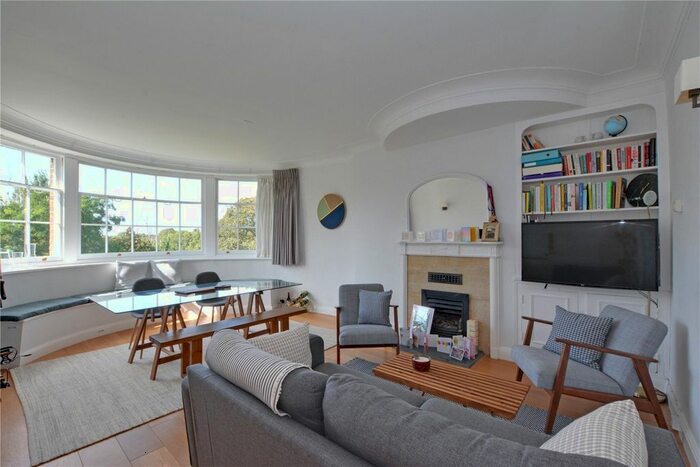 1 Bedroom Flat To Rent In The Paragon, London SE3