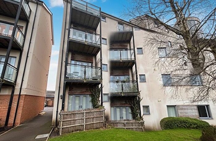 2 Bedroom Flat To Rent In Wren Gardens, Portishead, BS20