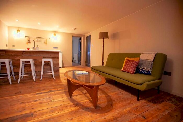 1 Bedroom Flat To Rent In Ladybarn Road, Manchester, M14