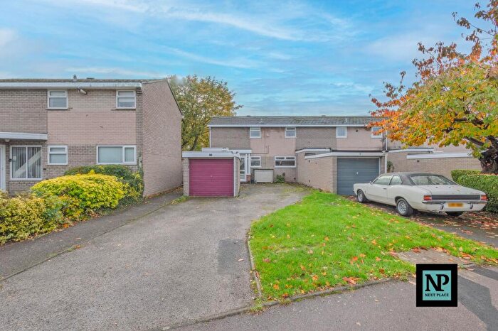 3 Bedroom End Of Terrace House For Sale In Campbell Close, Tamworth, B79