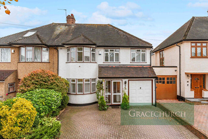 4 Bedroom Semi Detached House For Sale In Dale View Crescent, Chingford, E4