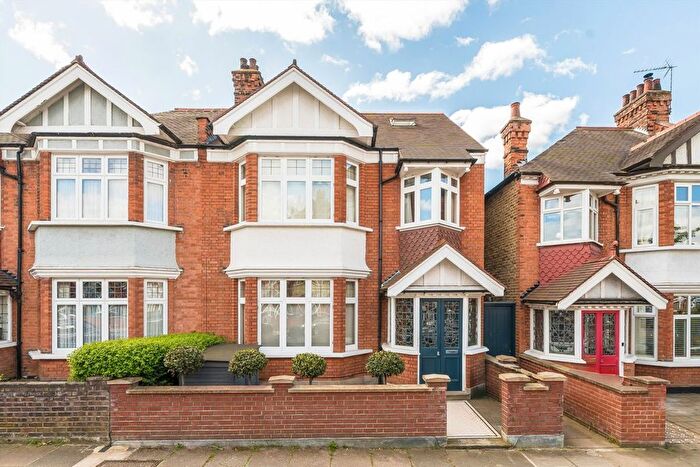 2 Bedroom Flat For Sale In Downton Avenue, Streatham Hill, SW2