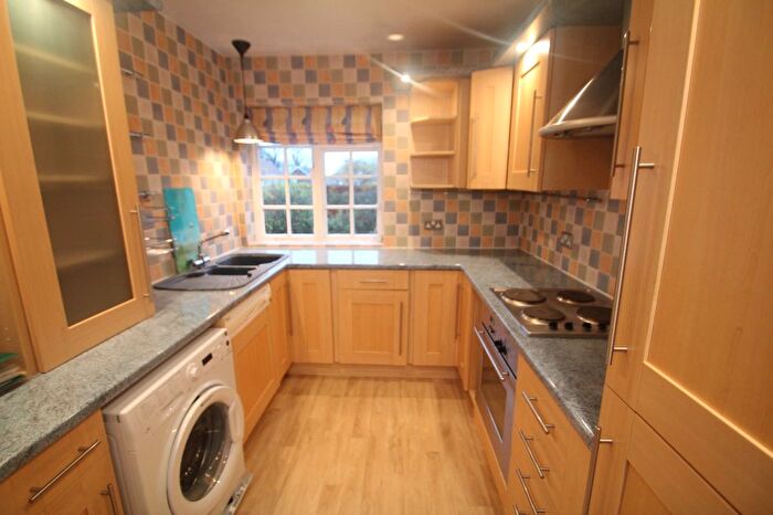 2 Bedroom Flat To Rent In Leconfield Court, Wetherby, West Yorkshire, LS22