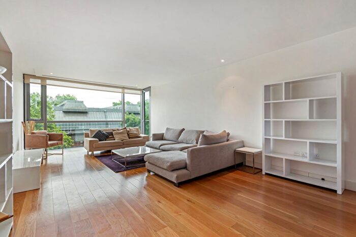 2 Bedroom Flat To Rent In The Knightsbridge, London, SW7