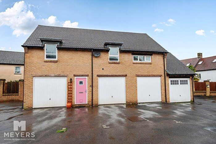 2 Bedroom Coach House For Sale In The Briars, Wool, BH20