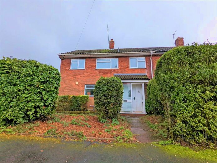 3 Bedroom End Of Terrace House To Rent In The Close, Hollywood, Birmingham, B47