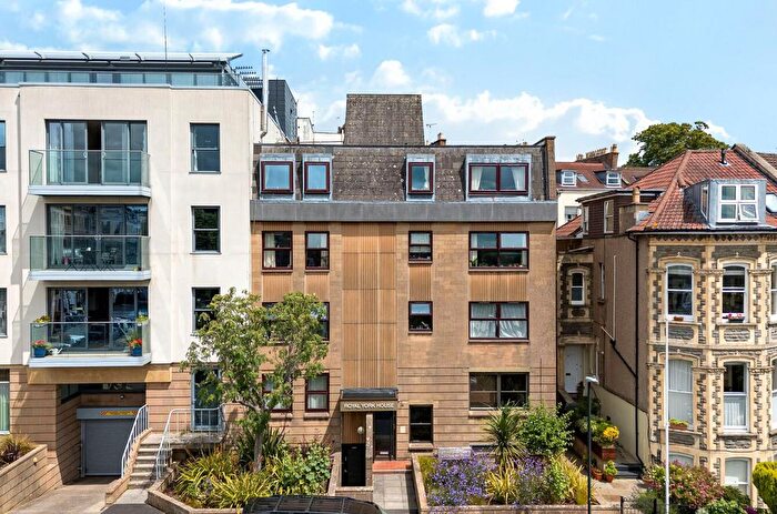 2 Bedroom Flat For Sale In Royal York Villas, Bristol, BS8
