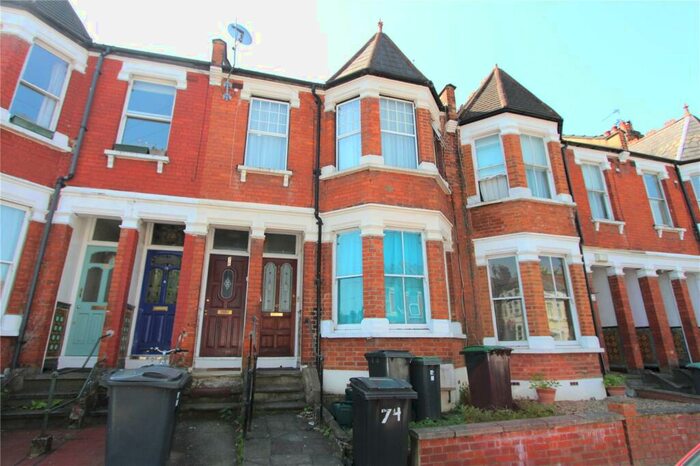 1 Bedroom Flat To Rent In Lyndhurst Road, Wood Green, London, N22