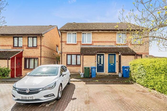 1 Bedroom Apartment For Sale In The Ridings, Kidlington, OX5