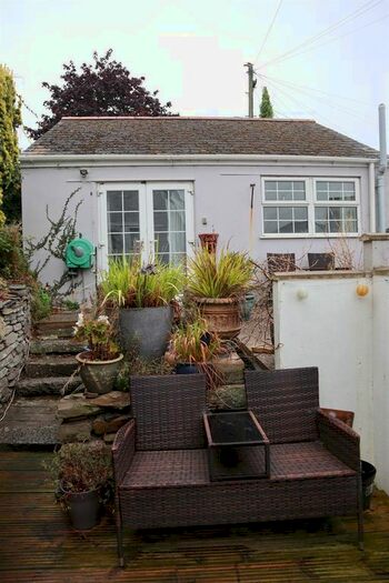 1 Bedroom Bungalow To Rent In Launceston Road, Callington, PL17