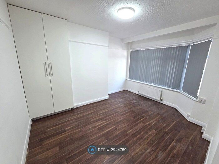 2 Bedroom Maisonette To Rent In Harlington Road West, Feltham, TW14