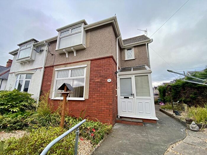 3 Bedroom Semi-Detached House For Sale In Carlton Road, Clydach, Swansea, City And County Of Swansea., SA6