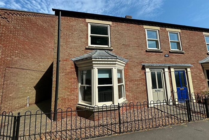 3 Bedroom Semi Detached House To Rent In Mowbray Mews, Swineshead, PE20