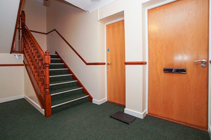 2 Bedroom Flat For Sale In Pennine View Close, Carlisle, CA1