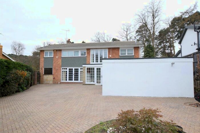 4 Bedroom Detached House To Rent In Calvin Close, Camberley, Surrey, GU15