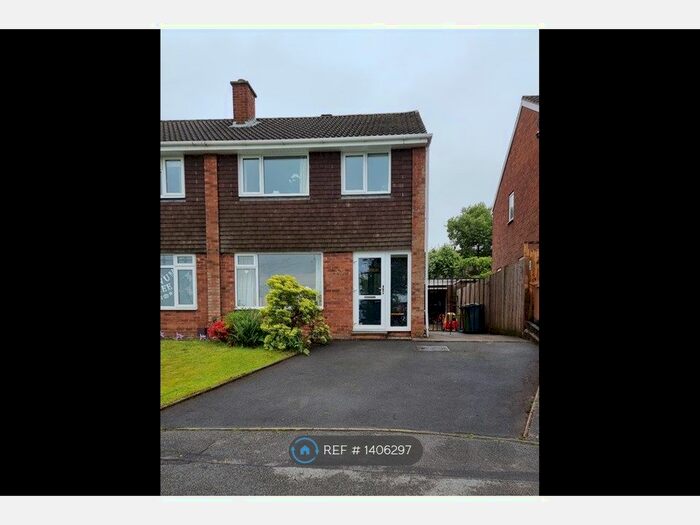 3 Bedroom Semi-Detached House To Rent In Foley Road West, Sutton Coldfield, B74