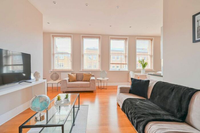 1 Bedroom Flat To Rent In Hoxton Street, Hoxton, N1