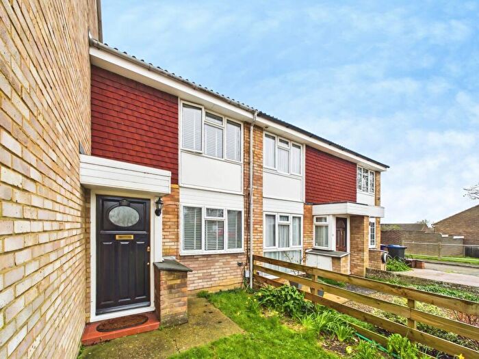 2 Bedroom Terraced House For Sale In Keats Way, Hitchin, SG4