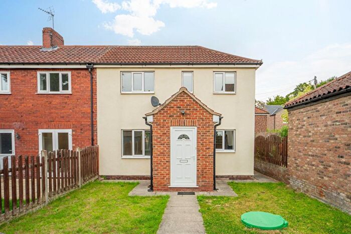 3 Bedroom Town House For Sale In Park Lane, Barlow, Selby, YO8