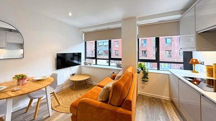 Studio To Rent In Gold Highclere- Studio |Verney St, EX1