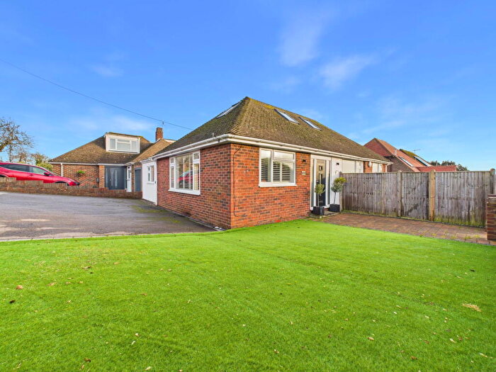 3 Bedroom Detached Bungalow For Sale In Norbury Drive, Lancing, BN15