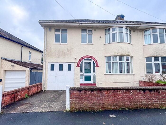 4 Bedroom Semi Detached House For Sale In Ferndale Road, Bristol, Gloucestershire, BS7
