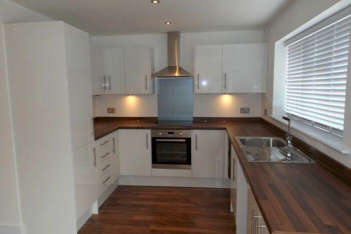 2 Bedroom Bungalow To Rent In Denson Close, Cambridge, CB25