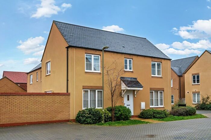 4 Bedroom Detached House For Sale In Banbury, Oxfordshire, OX15