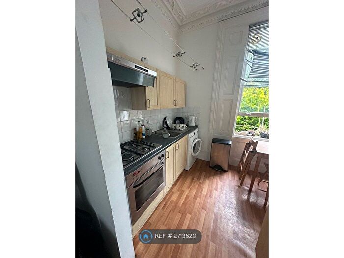 Studio To Rent In Saint Martin's Road, London, SW9