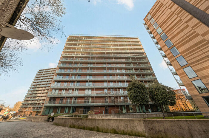 1 Bedroom Apartment For Sale In Kelso Place, Manchester, Greater Manchester, M15