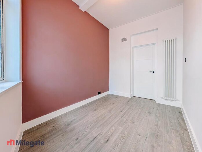 1 Bedroom Flat To Rent In Jackson Road, London, N7