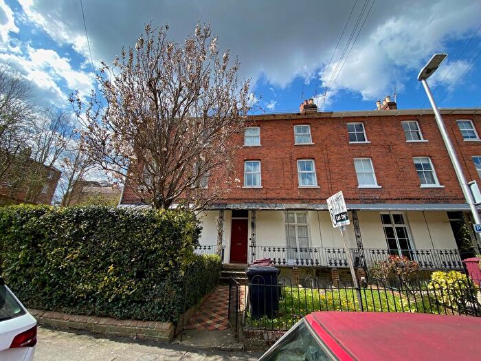 Flat To Rent In Jesse Terrace, Reading, RG1