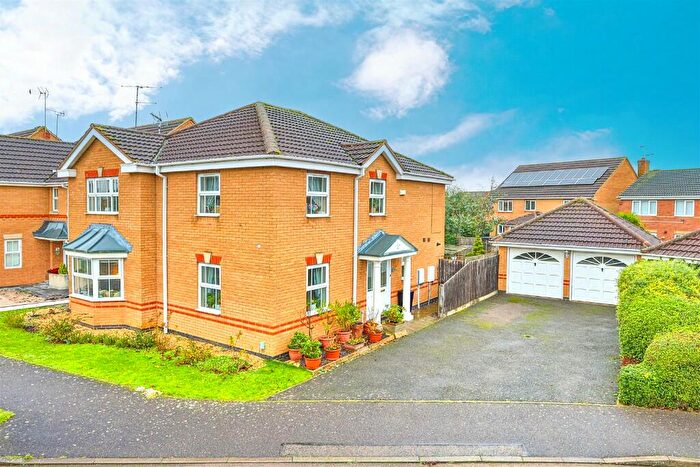 4 Bedroom Detached House For Sale In Lancaster Drive, Thrapston, NN14