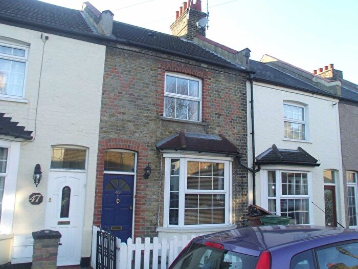 2 Bedroom Terraced House To Rent In Warwick Road, Sutton, Surrey, SM1