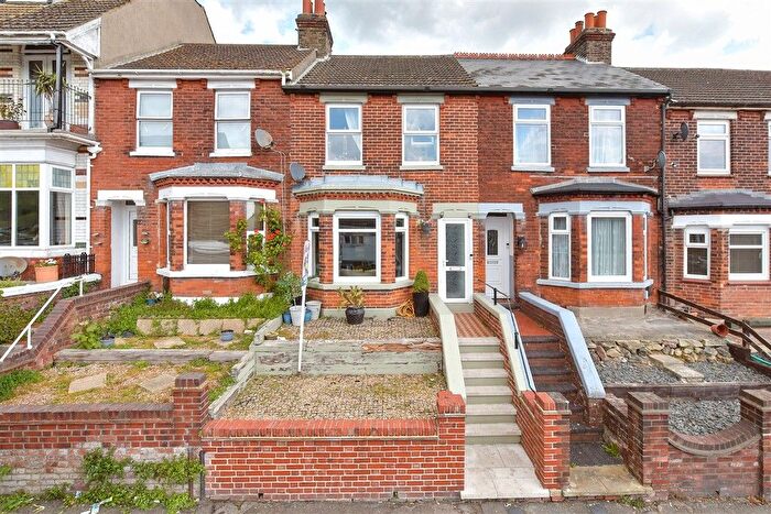 3 Bedroom Terraced House For Sale In Heathfield Avenue, Dover, Kent, CT16