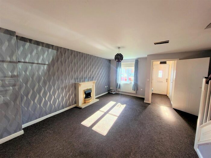 3 Bedroom Property To Rent In Baildon Court, Hedon, Hull, HU12