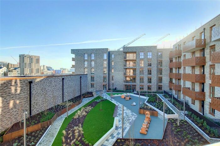 2 Bedroom Apartment To Rent In Fresh Wharf Road, Barking, Essex, IG11