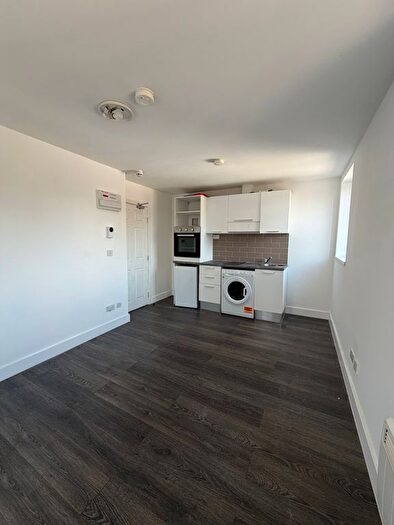 Studio To Rent In London Road, Thornton Heath, CR7