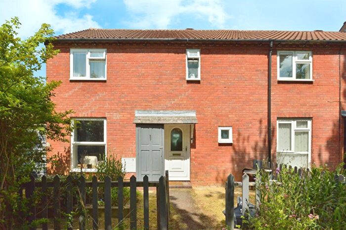 3 Bedroom End Of Terrace House For Sale In Rawlins Road, Bradwell, Milton Keynes, MK13