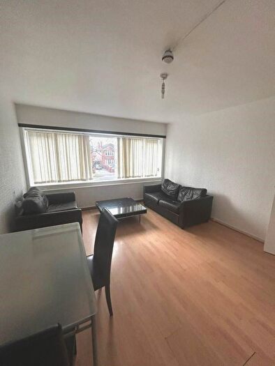 1 Bedroom Flat To Rent In Falkland House, Fallowfield, M14