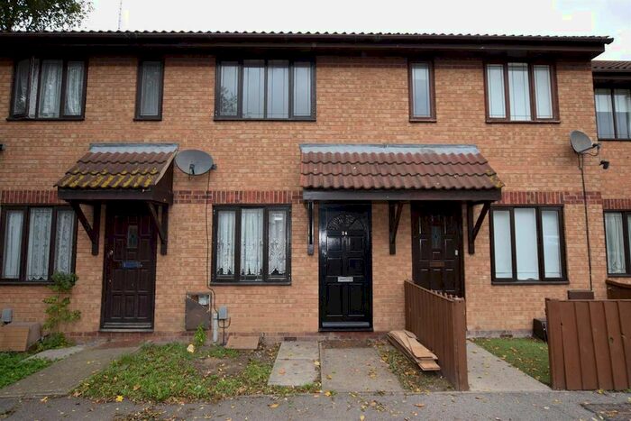 2 Bedroom Terraced House To Rent In Sycamore Close, Tilbury, RM18