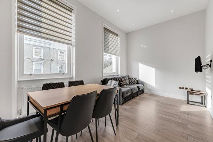 2 Bedroom Flat To Rent In Finborough Road, London, SW10