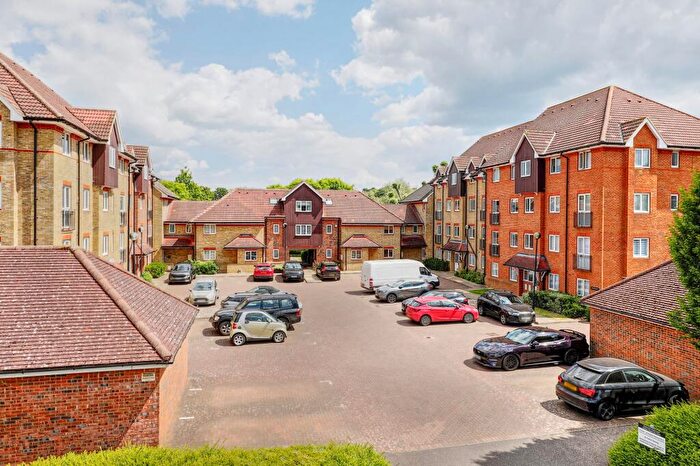 2 Bedroom Apartment For Sale In Crane Mead, Ware, SG12