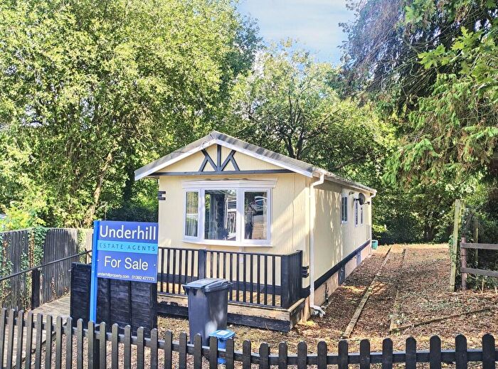 2 Bedroom Park Home For Sale In Six Acre, Pathfinder Village, Exeter, EX6