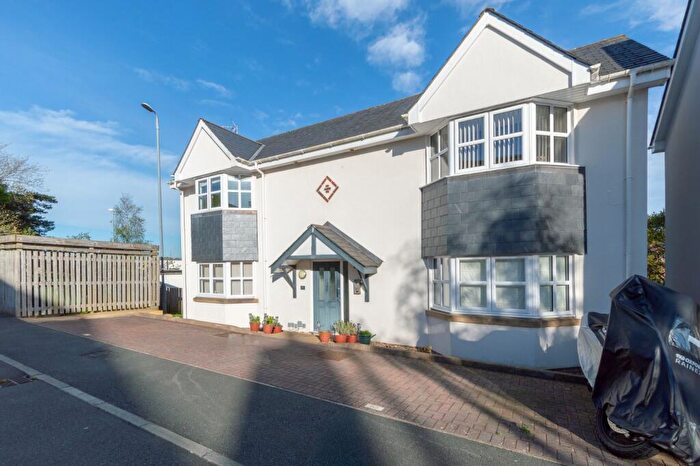 1 Bedroom Apartment For Sale In Llys Adda, Bangor, Gwynedd, LL57