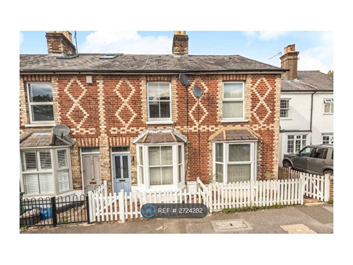 2 Bedroom Terraced House To Rent In Doods Road, Reigate, RH2