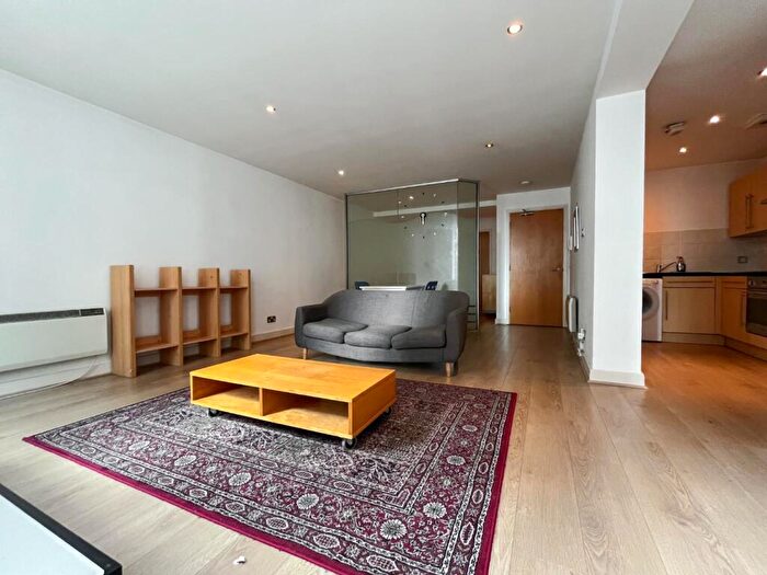 Flat To Rent In Park House Apartments, Park Row, Leeds, LS1
